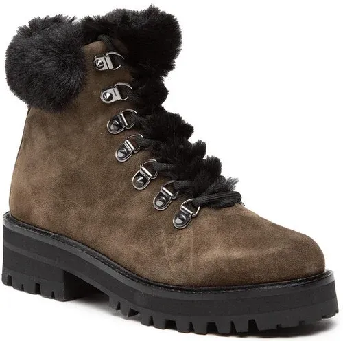 Trappers Guess (17912288)