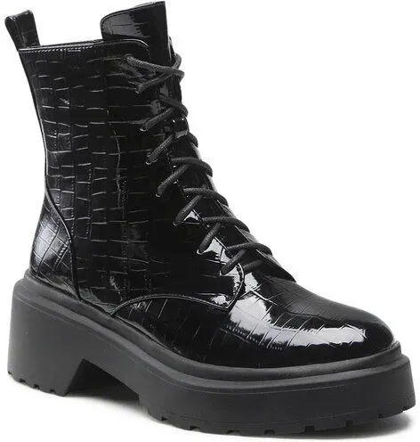 Trappers Raid (18029414)